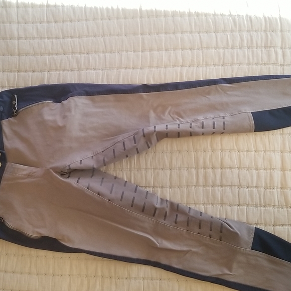 Laura Garelli Pants - Laura Garelli silicone full seat equestrian riding breeches. Gray/navy 30
